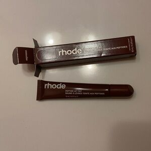 Rhode Peptide Lip Treatment in Espresso (new, unopened)